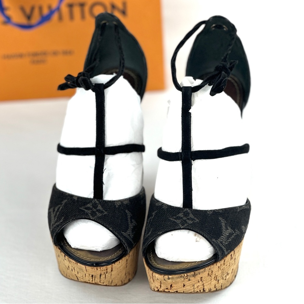 ❌SOLDX 💎Louis Vuitton Black Denim Wedges - Picture 4 of 16